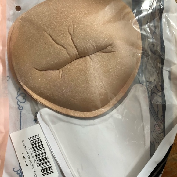 Strapless Lift Up Invisible Bra and Tape - Picture 3 of 8